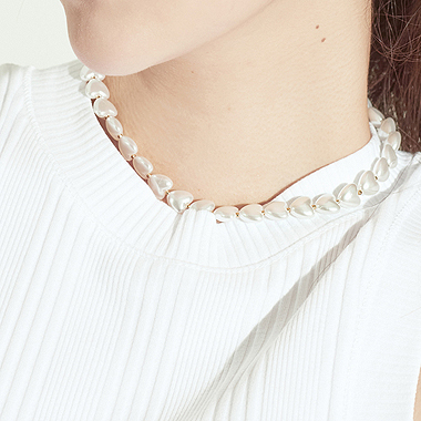 NO.X56885
特征:穿珠链, 单层链, 心形
标签:心形 珍珠 珠子