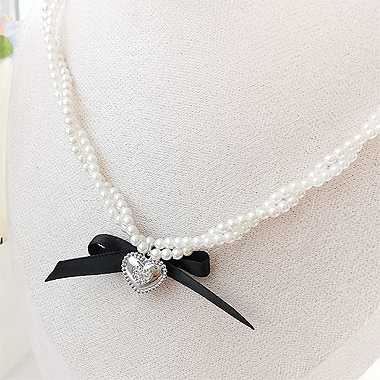 OKBA60472百搭时尚白色小香风甜美颈链
特征:珠仔链, 单层链, 蝴蝶结, 心形, 平面/立体几何图形, 其他形状
标签:蝴蝶结 心形 圆形 珍珠 珠子