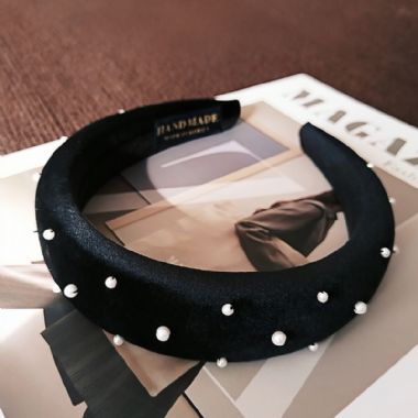 OKBA59177天鹅绒手缝大小珍珠高颅顶赫本风发箍
标签:发箍发带||仿珍珠